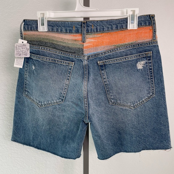 Free People We The Free Distressed Boho Jean Shorts 100% Cotton Size 26 NWT - Picture 5 of 9